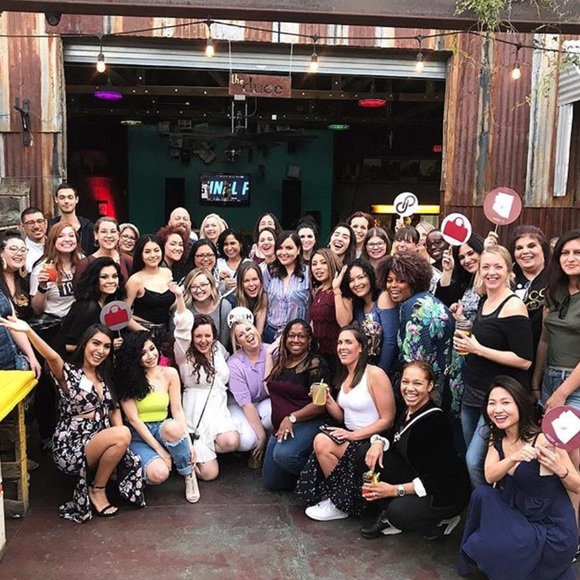 Meet your Posher, Lisa - Picture 3 of 3